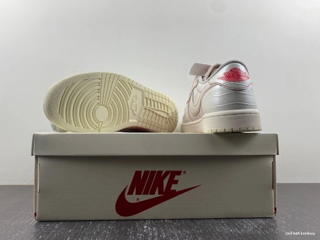 1 Air Travis DM7866-601 Jordan Scott OG Low x 1214